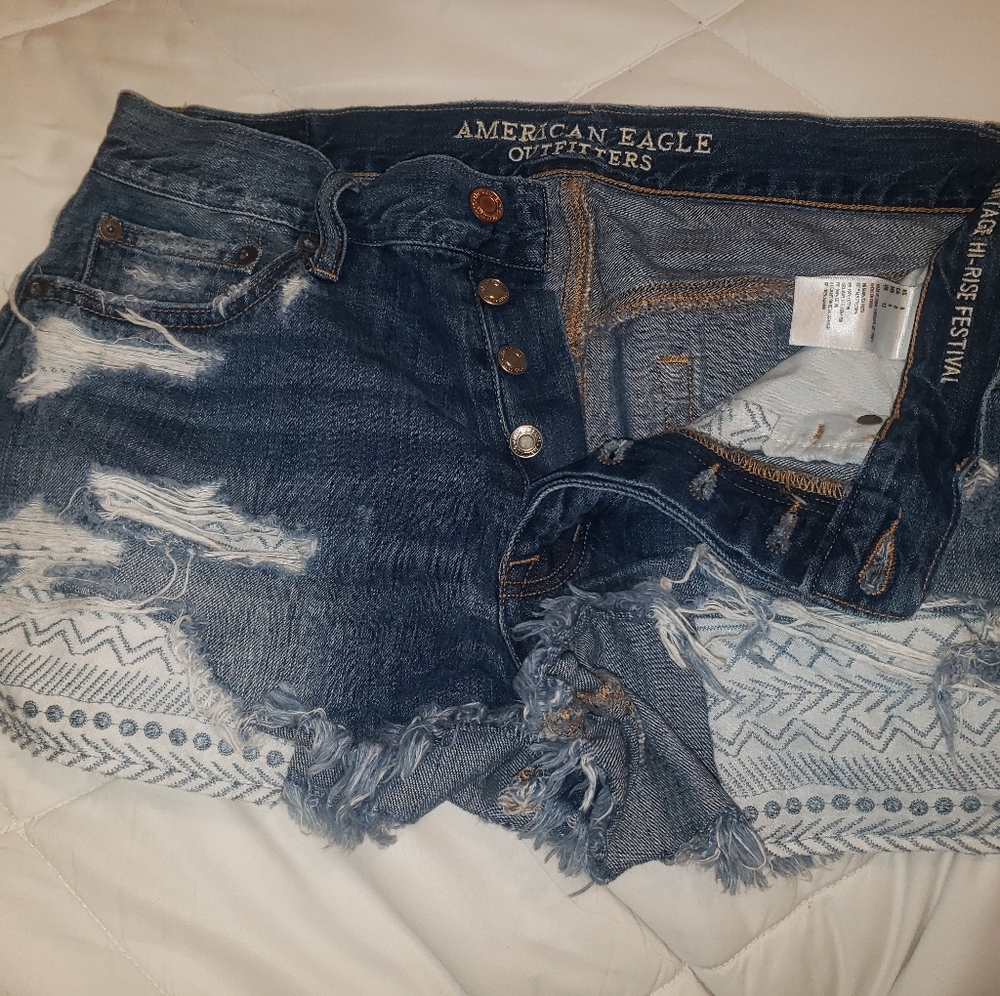 AMERICAN EAGLE SHORTS